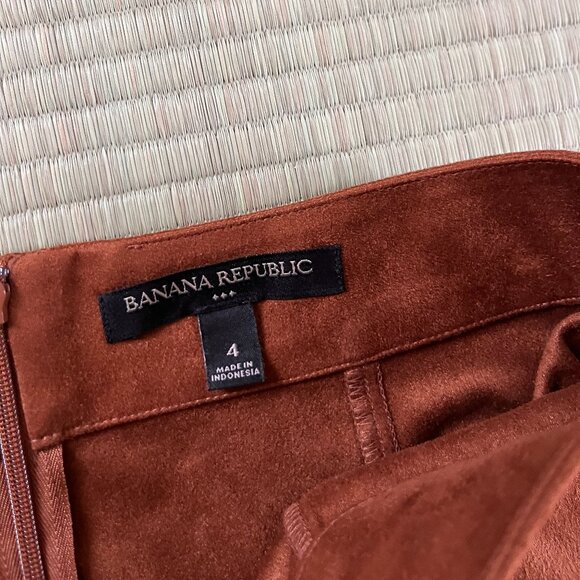 🍂 Banana Republic Faux Suede A-Line Skirt - Rust Brown (Size 4) - Picture 4 of 5